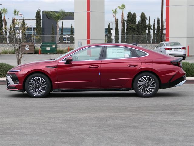 new 2025 Hyundai Sonata Hybrid car, priced at $36,870