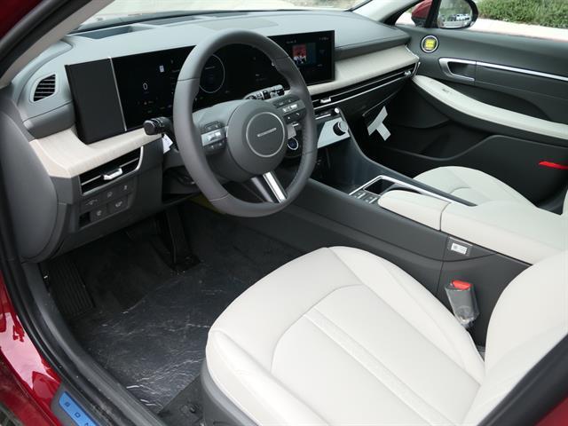 new 2025 Hyundai Sonata Hybrid car, priced at $36,870