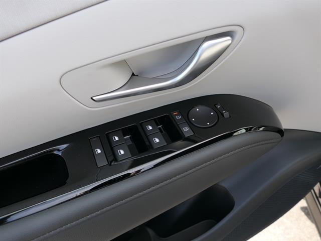 new 2025 Hyundai TUCSON Hybrid car, priced at $40,330