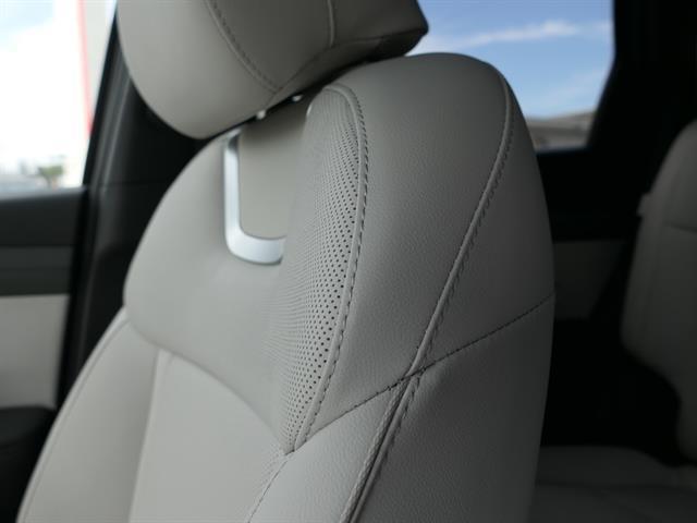 new 2025 Hyundai TUCSON Hybrid car, priced at $40,330