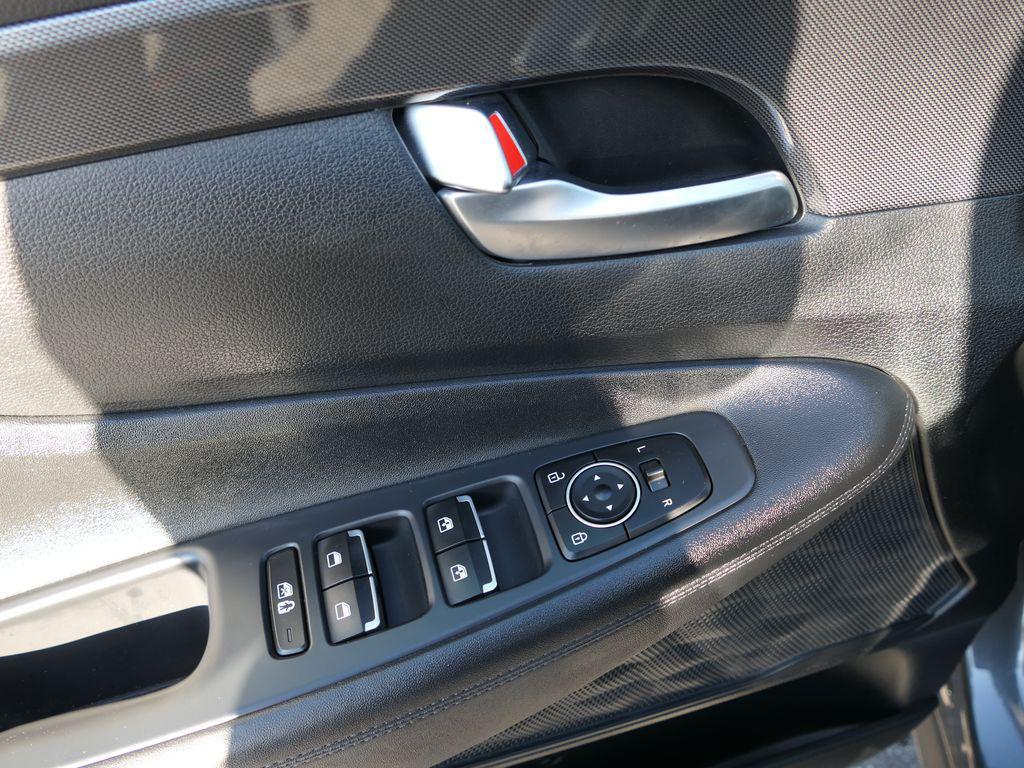 used 2023 Hyundai Santa Fe car, priced at $22,900