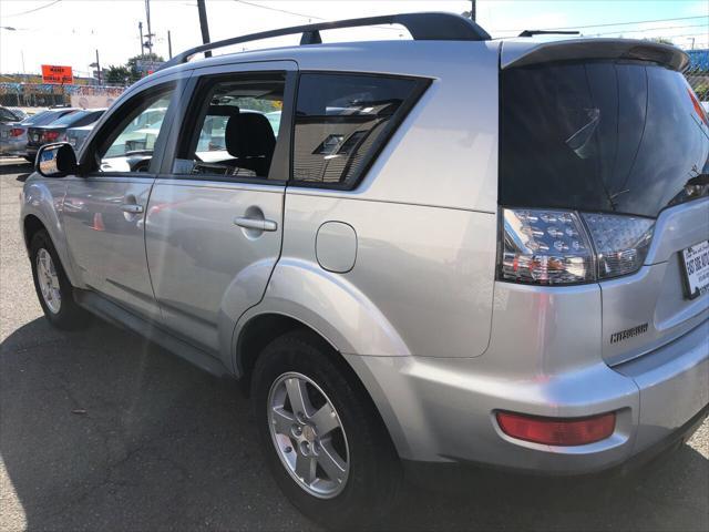 used 2010 Mitsubishi Outlander car, priced at $7,495