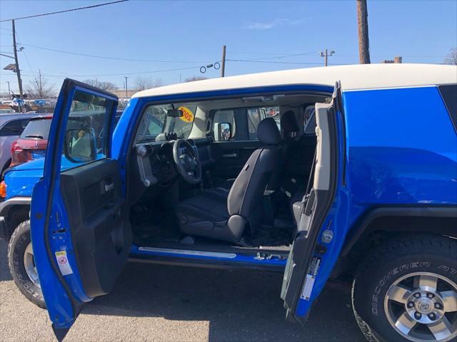 used 2008 Toyota FJ Cruiser car, priced at $12,495