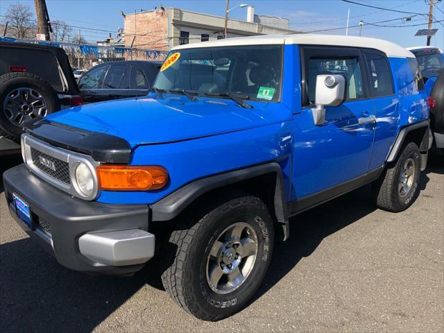 used 2008 Toyota FJ Cruiser car, priced at $12,495