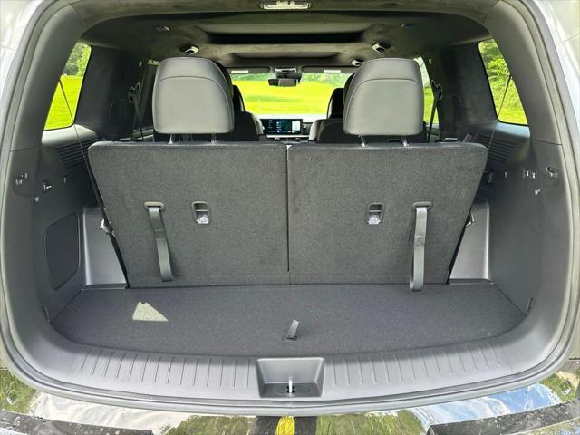 new 2025 Hyundai SANTA FE HEV car, priced at $48,320