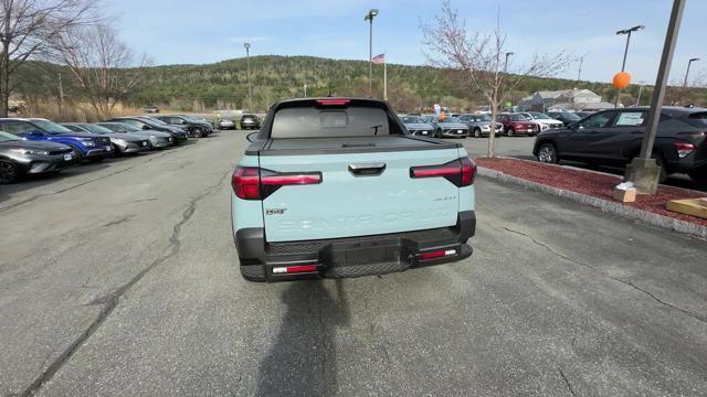 new 2025 Hyundai SANTA CRUZ car, priced at $40,175