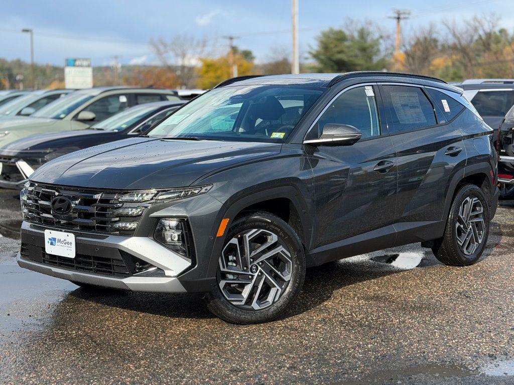new 2025 Hyundai TUCSON Hybrid car, priced at $39,215