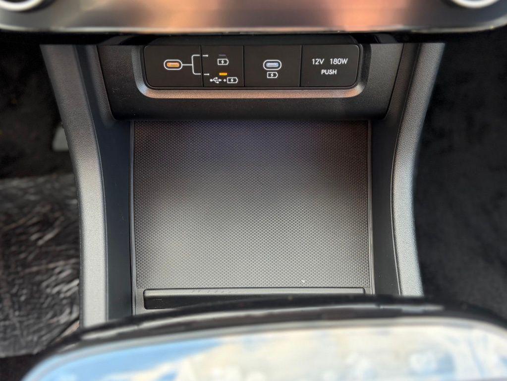 new 2025 Hyundai TUCSON Hybrid car, priced at $39,215