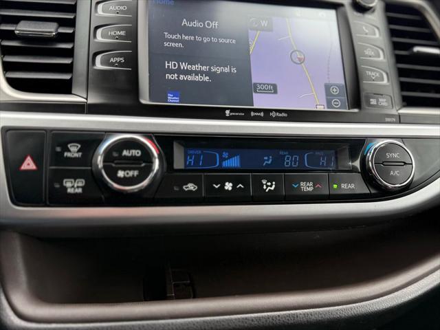 used 2018 Toyota Highlander car, priced at $25,652