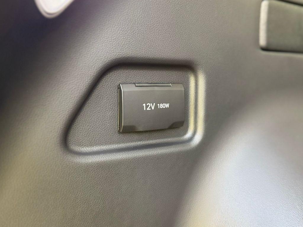 new 2025 Hyundai TUCSON Hybrid car, priced at $35,700