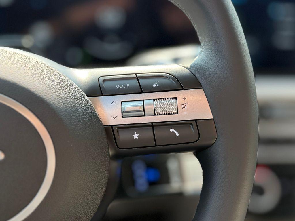 new 2025 Hyundai TUCSON Hybrid car, priced at $35,700