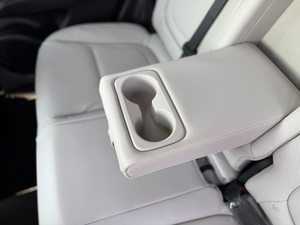 new 2025 Hyundai TUCSON Hybrid car, priced at $35,700