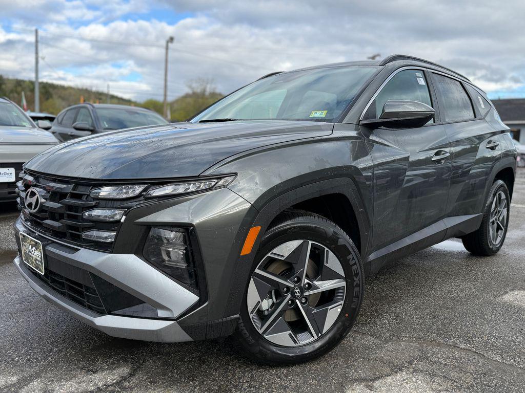 new 2025 Hyundai TUCSON Hybrid car, priced at $35,700