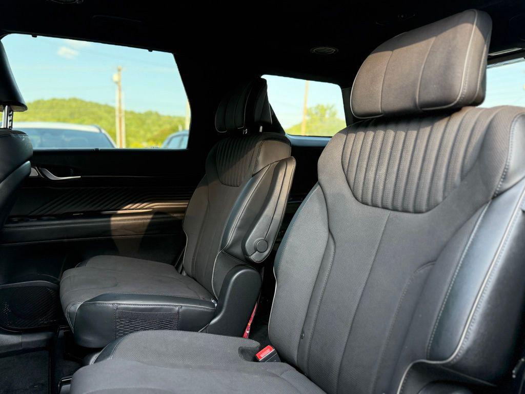 used 2025 Hyundai Palisade car, priced at $49,213