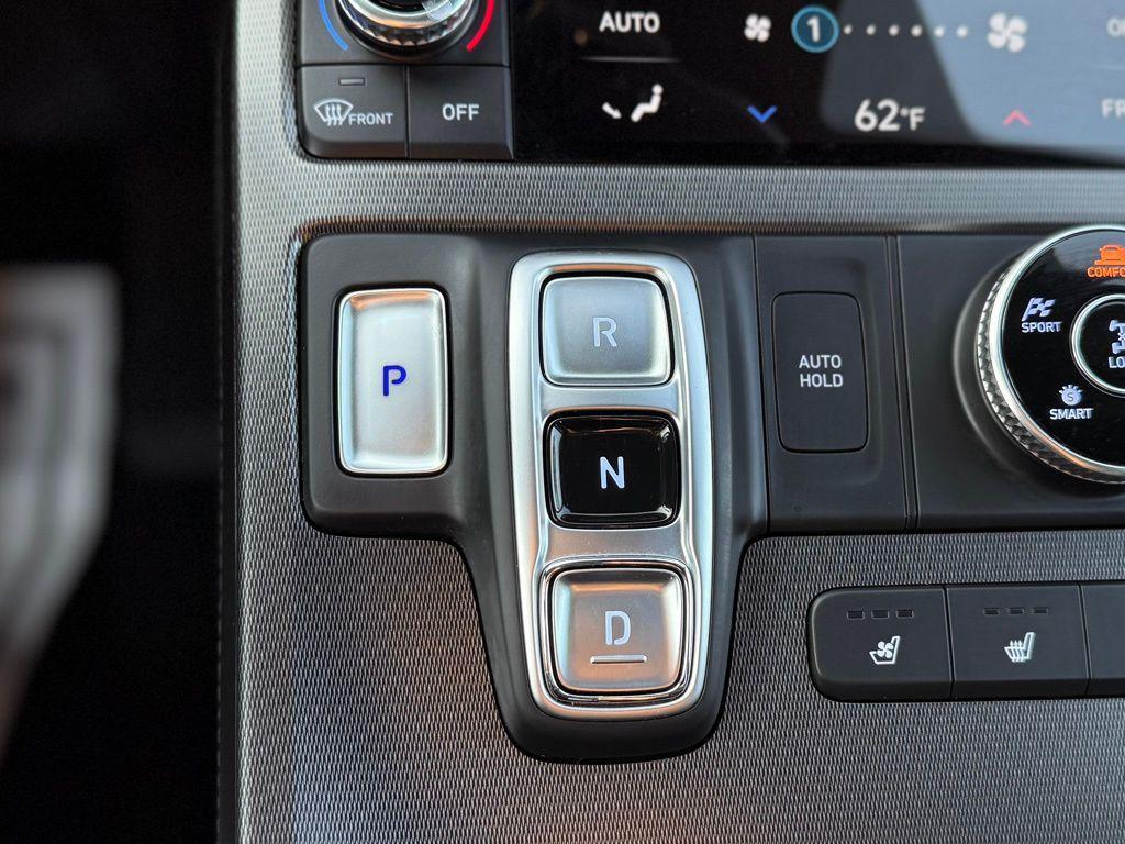 used 2025 Hyundai Palisade car, priced at $49,213