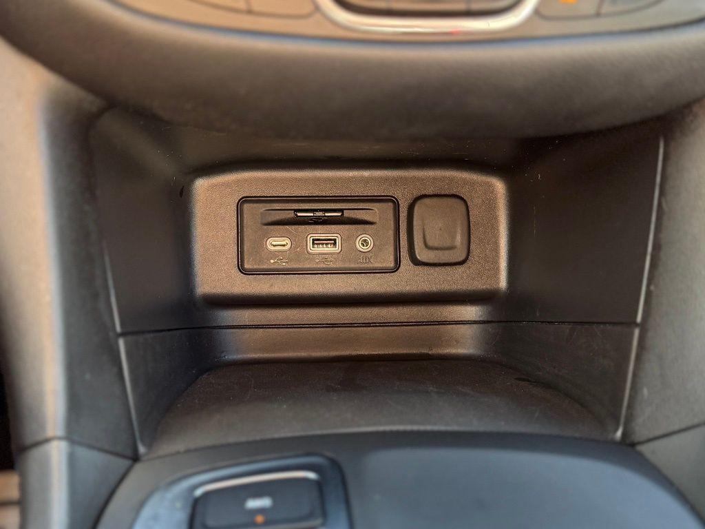 used 2020 Chevrolet Equinox car, priced at $16,737
