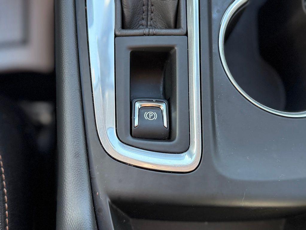 used 2020 Chevrolet Equinox car, priced at $16,737
