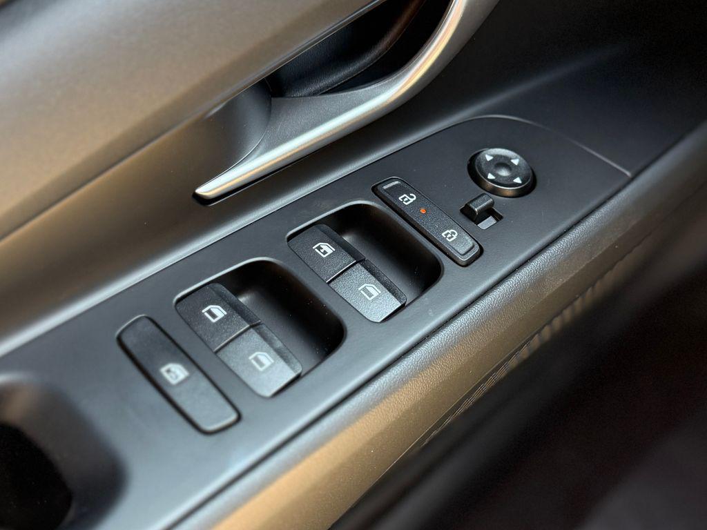 new 2025 Hyundai Elantra car, priced at $22,040
