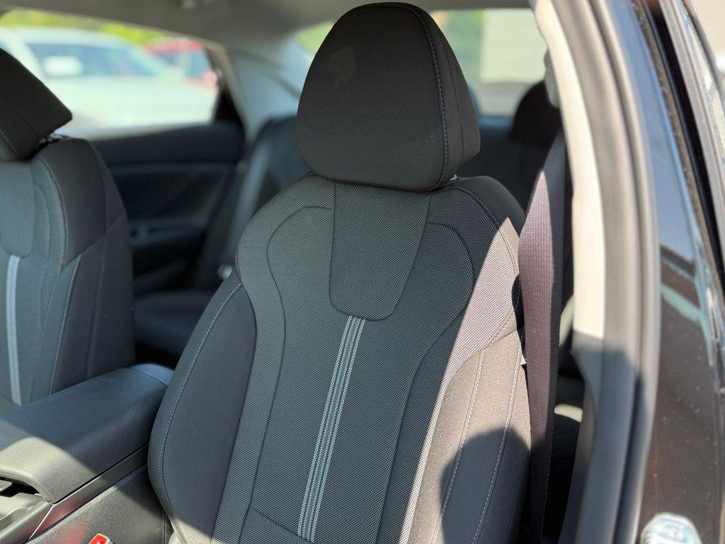 new 2025 Hyundai Elantra car, priced at $22,040
