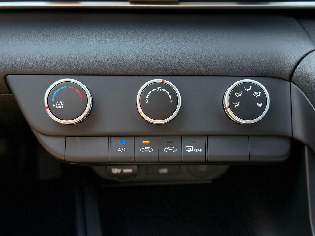 new 2025 Hyundai Elantra car, priced at $22,040