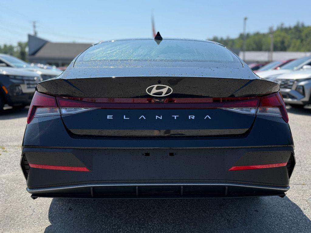 new 2025 Hyundai Elantra car, priced at $22,040