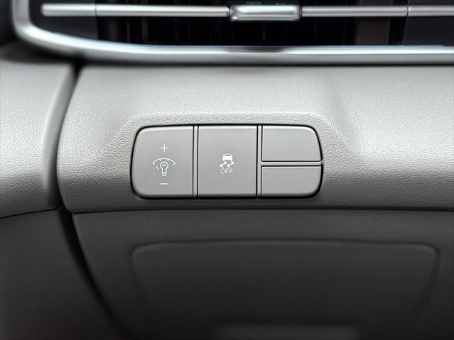 used 2024 Hyundai Elantra car, priced at $20,892