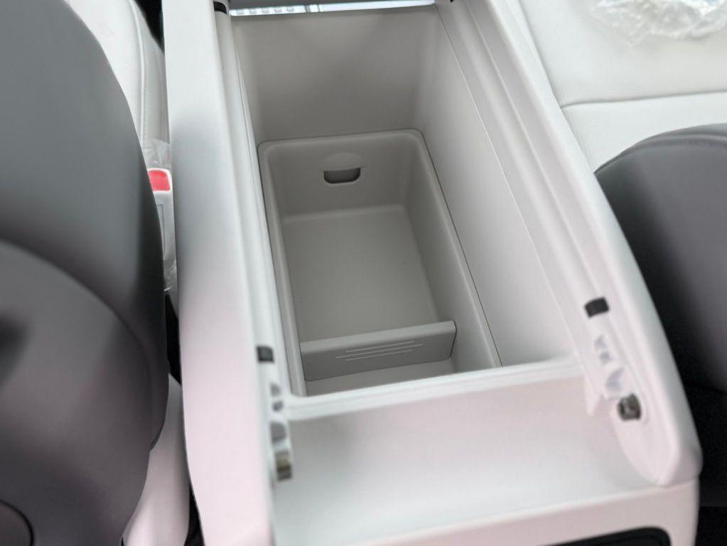 new 2026 Hyundai IONIQ 9 car, priced at $67,460