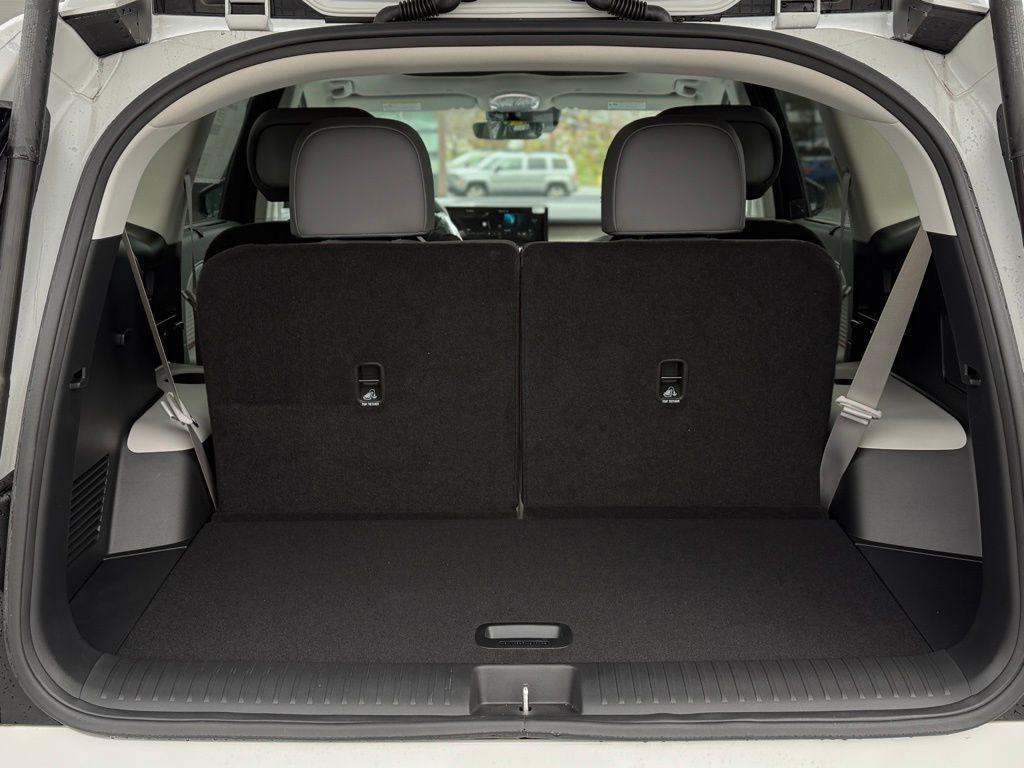 new 2026 Hyundai IONIQ 9 car, priced at $67,460