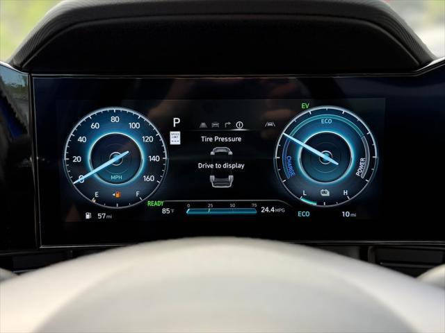 new 2025 Hyundai Elantra car, priced at $26,240