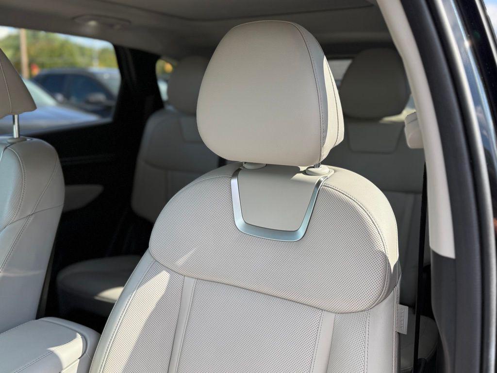 used 2022 Hyundai TUCSON Hybrid car, priced at $23,552