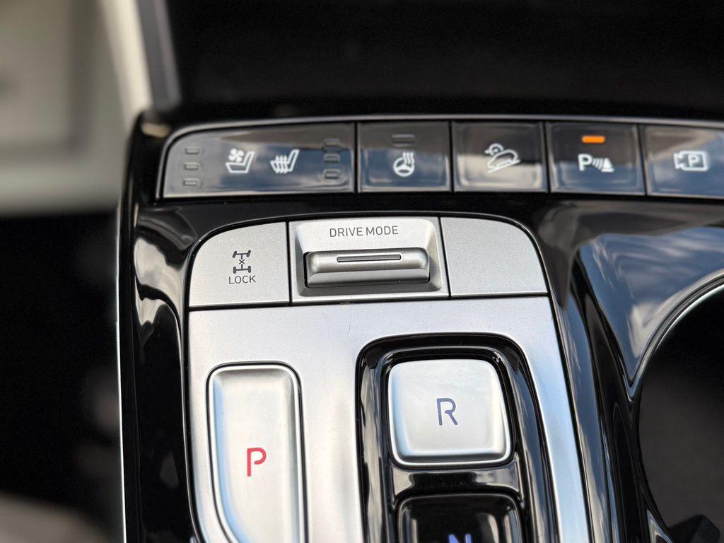used 2022 Hyundai TUCSON Hybrid car, priced at $23,552
