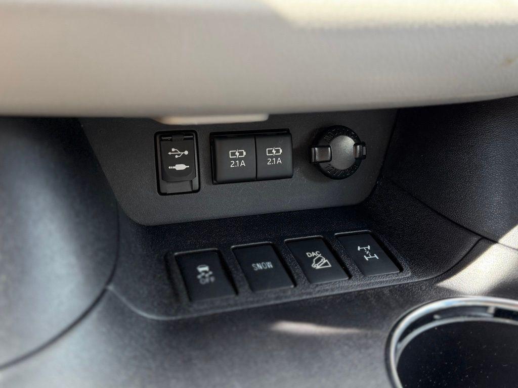 used 2017 Toyota Highlander car, priced at $20,871