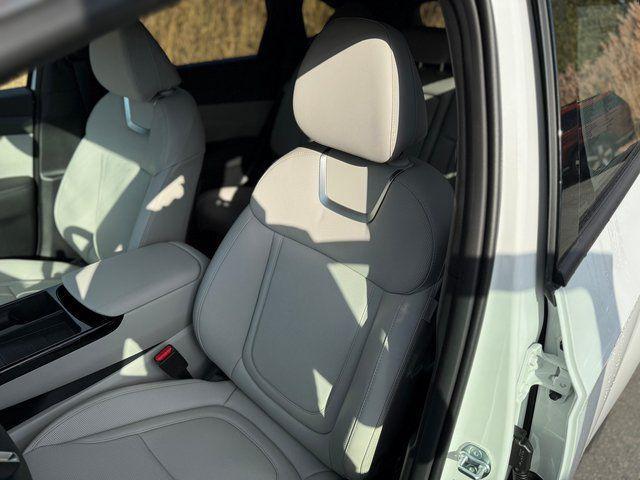 new 2025 Hyundai TUCSON Hybrid car, priced at $40,250