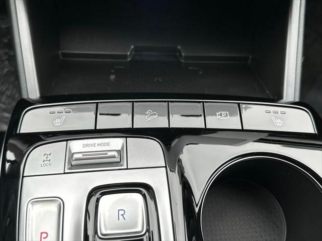 new 2024 Hyundai TUCSON Hybrid car, priced at $33,998