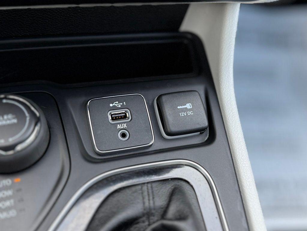 used 2021 Jeep Cherokee car, priced at $19,481