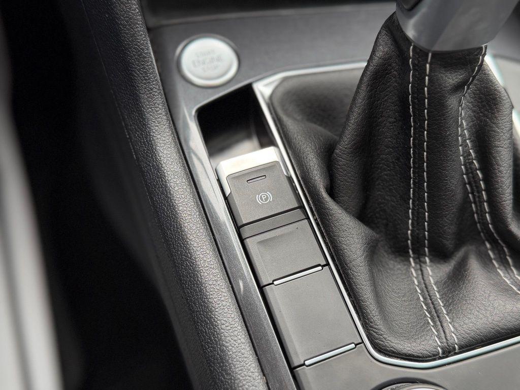 used 2022 Volkswagen Tiguan car, priced at $24,434
