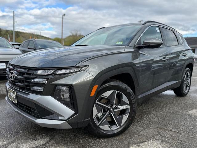 new 2025 Hyundai TUCSON Hybrid car, priced at $35,195