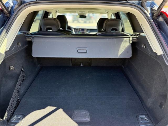 used 2023 Volvo XC60 Recharge Plug-In Hybrid car, priced at $36,331