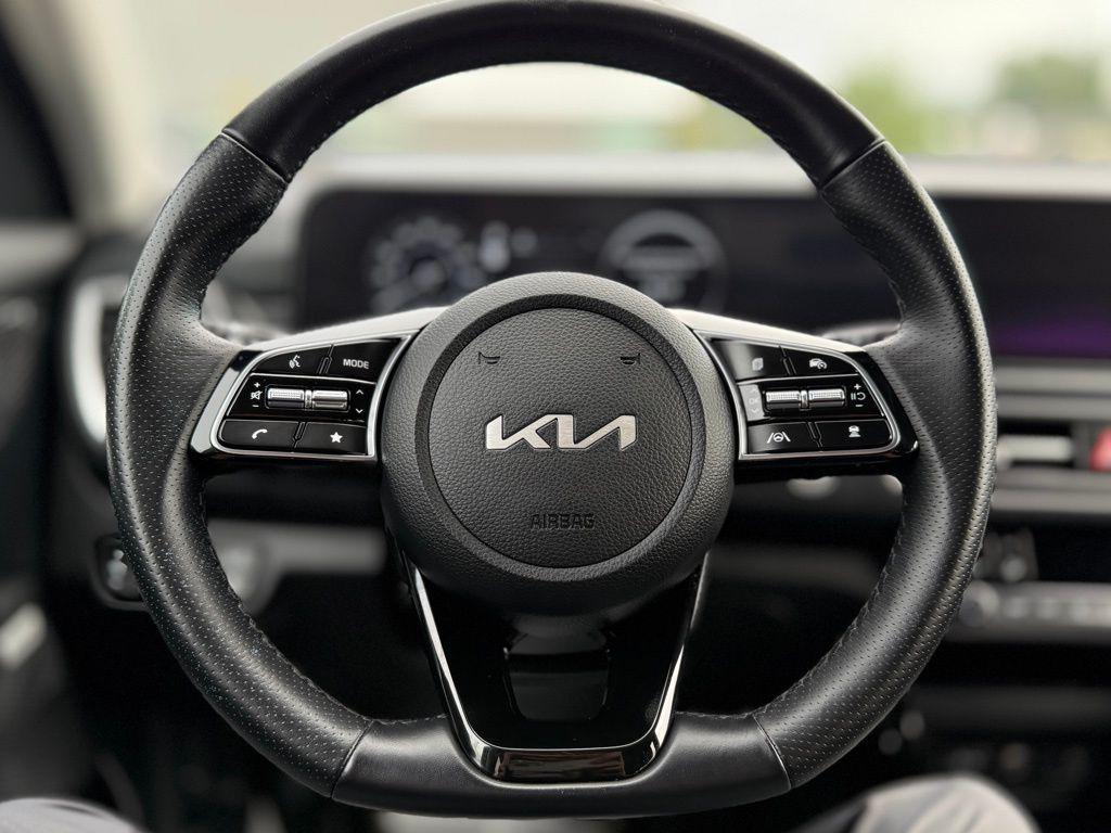 used 2024 Kia Seltos car, priced at $25,987