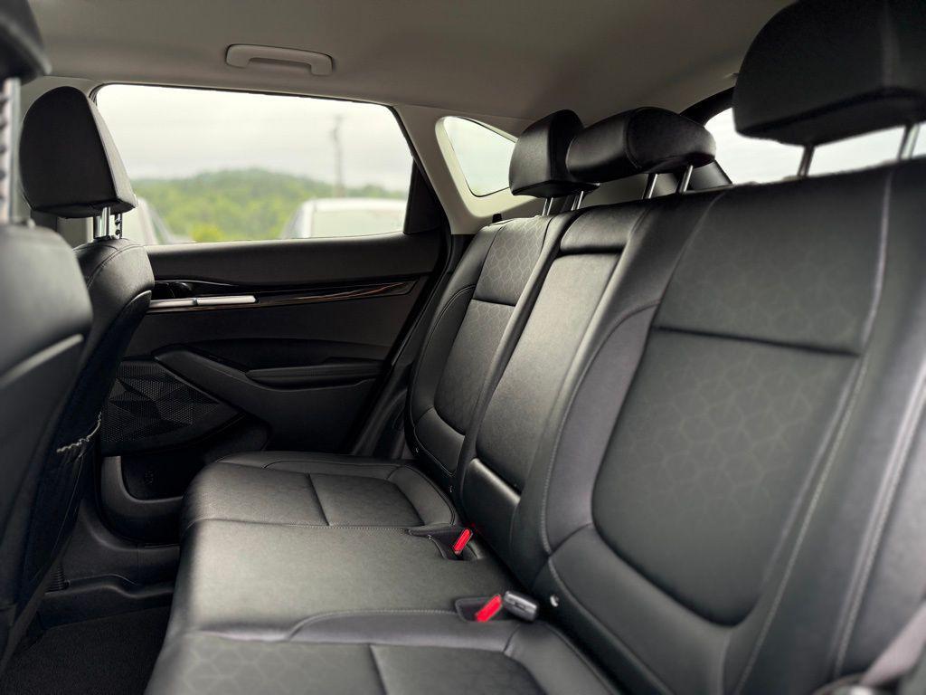 used 2024 Kia Seltos car, priced at $25,987