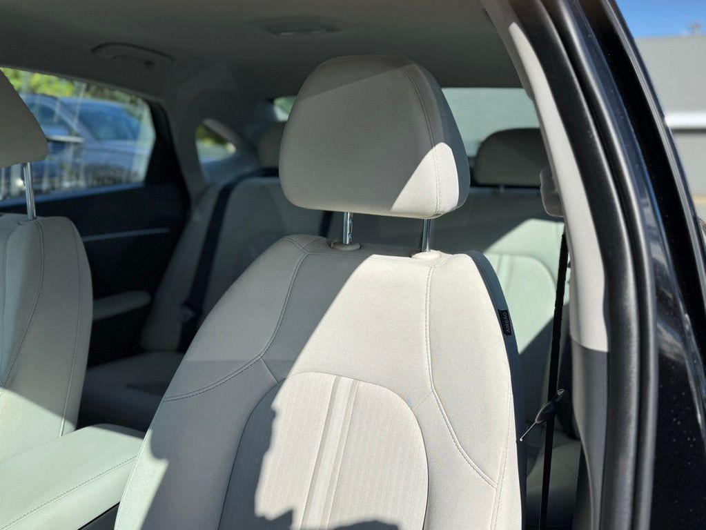used 2024 Hyundai Sonata Hybrid car, priced at $25,999