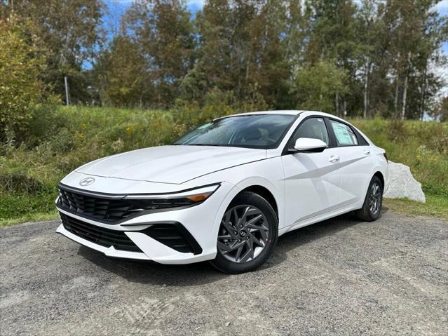 new 2025 Hyundai ELANTRA HEV car, priced at $24,138