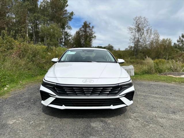 new 2025 Hyundai ELANTRA HEV car, priced at $24,138