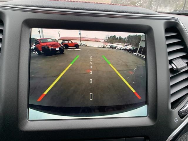 used 2022 Jeep Cherokee car, priced at $27,437