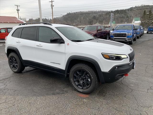 used 2022 Jeep Cherokee car, priced at $27,437