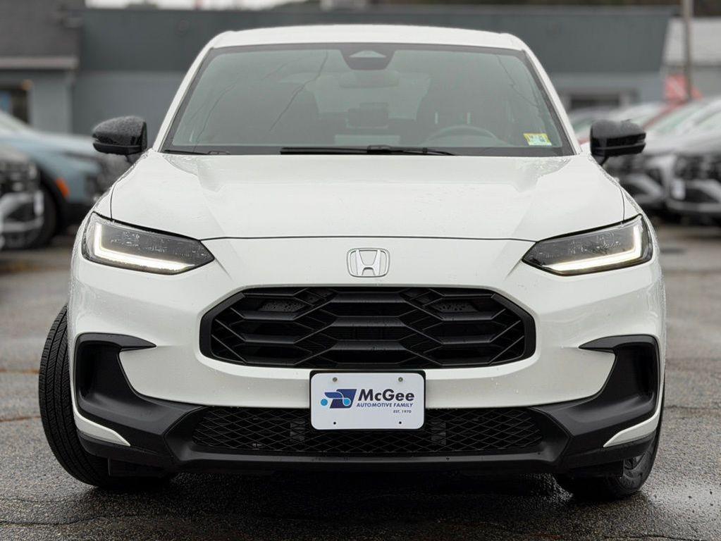 used 2025 Honda HR-V car, priced at $27,987