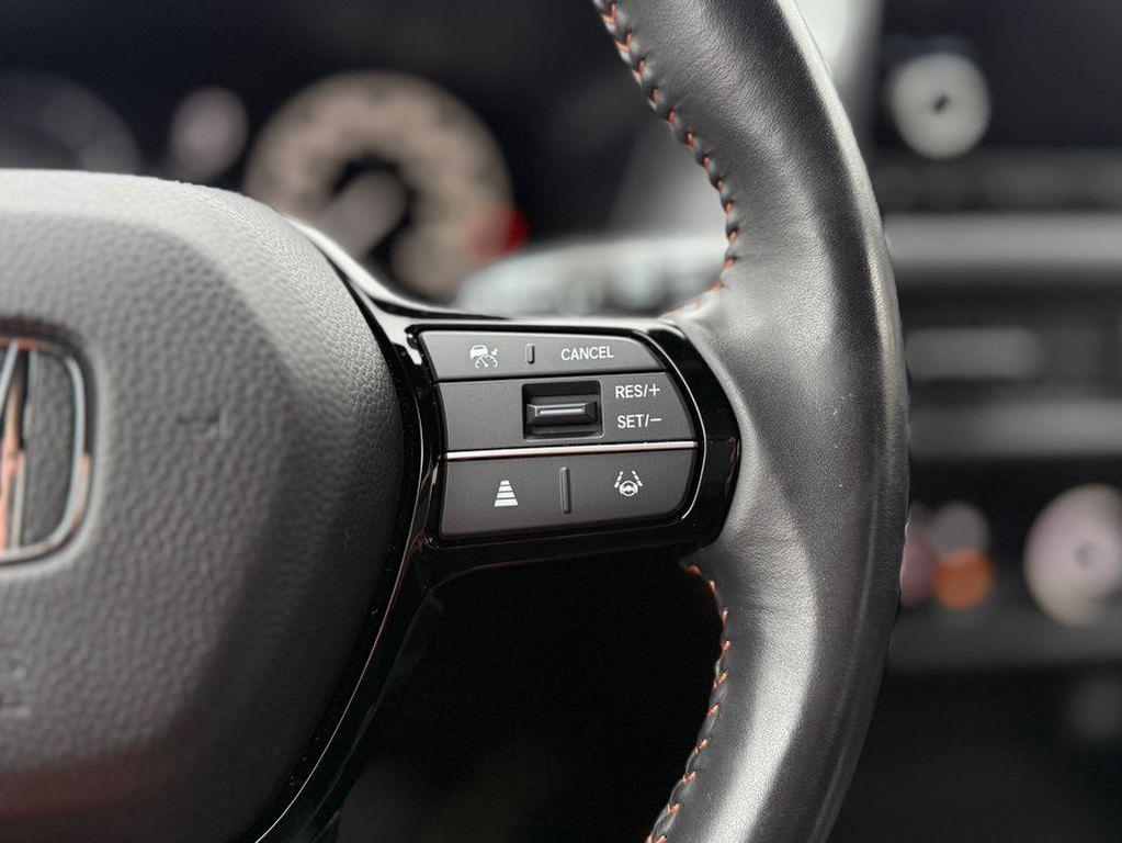 used 2025 Honda HR-V car, priced at $27,987