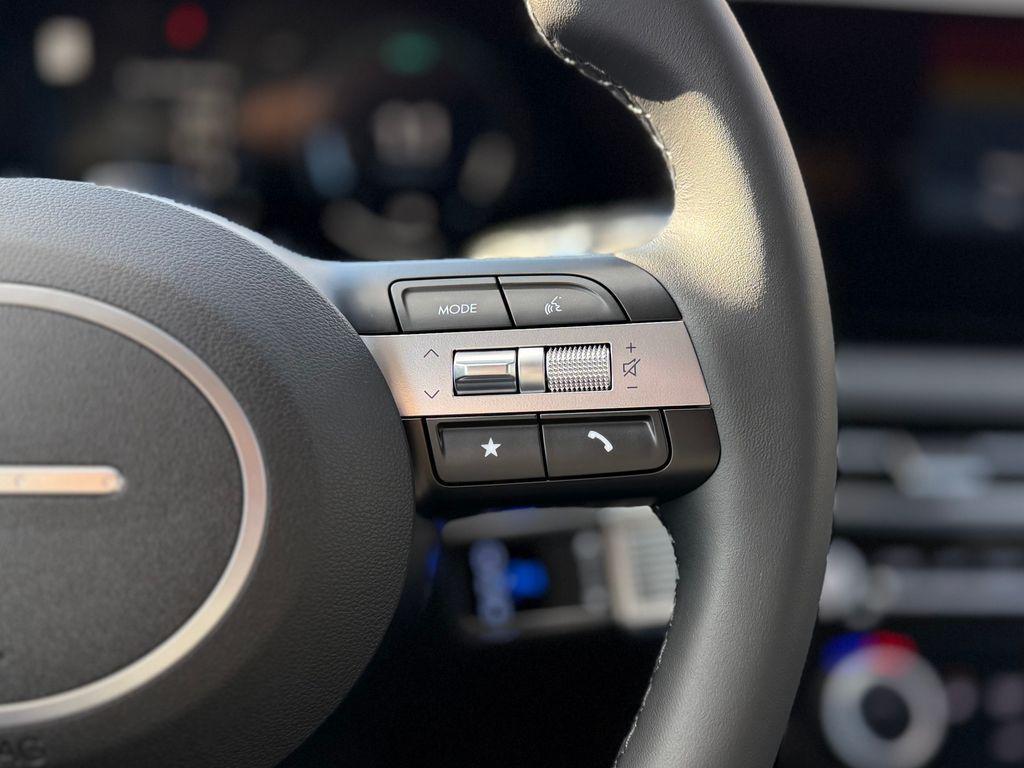 new 2025 Hyundai TUCSON Hybrid car, priced at $31,277