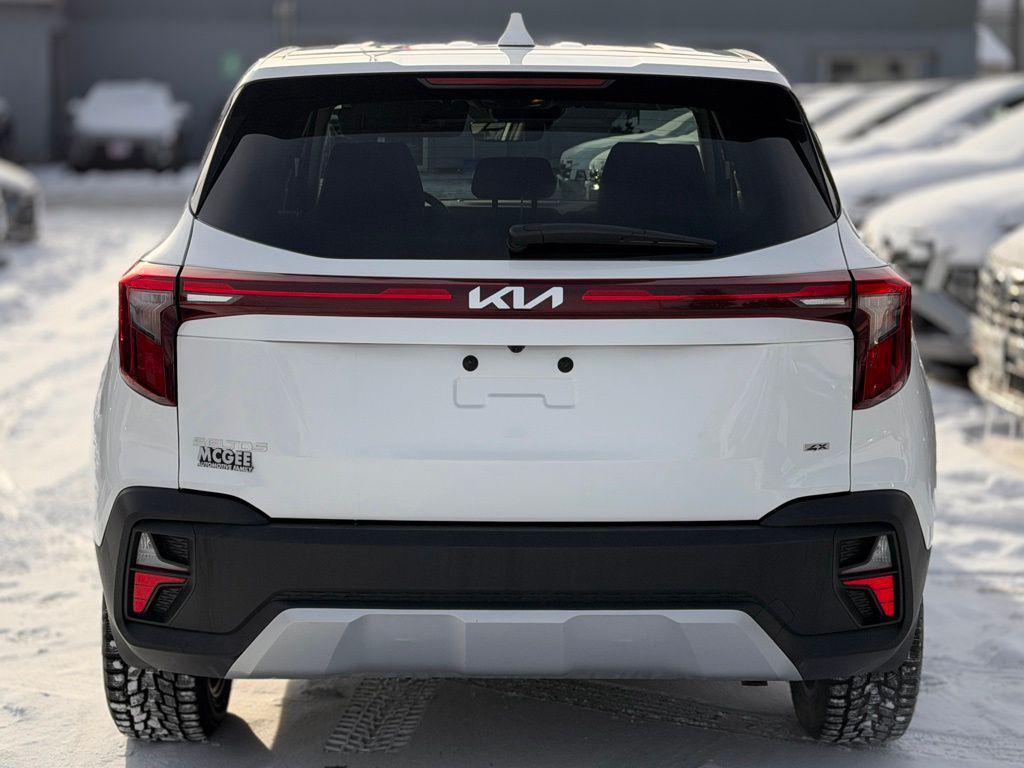 used 2025 Kia Seltos car, priced at $23,621