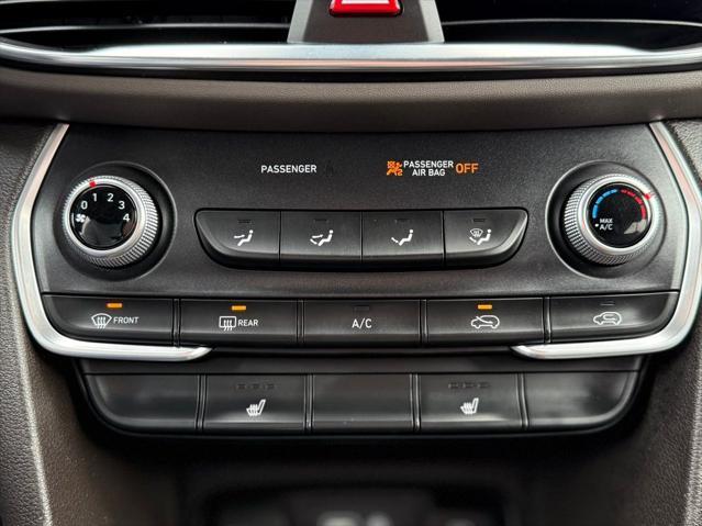 used 2020 Hyundai Santa Fe car, priced at $18,324